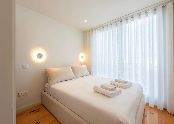 Apartamento Luxe With Shared Pool And Garden