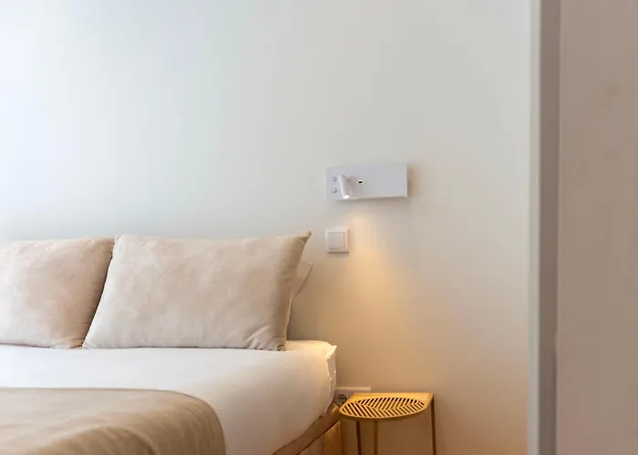 Apartman Luxe With Shared Pool And Garden