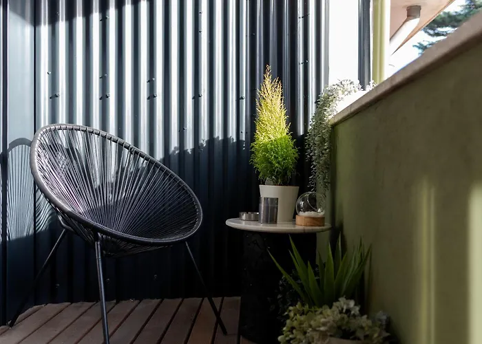 Appartement Luxe With Shared Pool And Garden Oporto